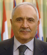 Minister Vecdi Gonul